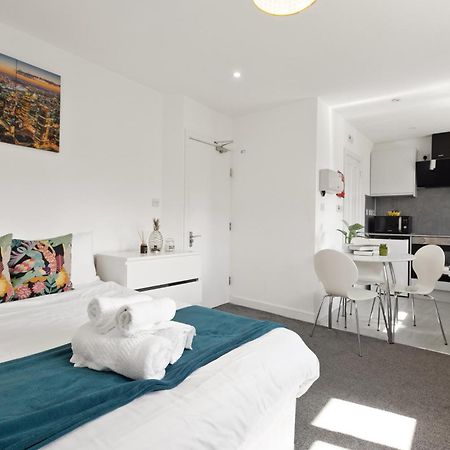 South Harrow Apartment 伦敦 外观 照片